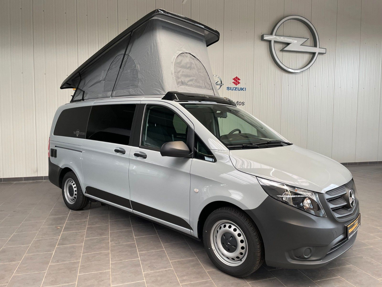 Mercedes-Benz Vito VanTourer Urban "Comfort" Camper Küche AHK - Kamp kombi: slika 1 Mercedes-Benz Vito VanTourer Urban "Comfort" Camper Küche AHK - Kamp kombi: slika 1