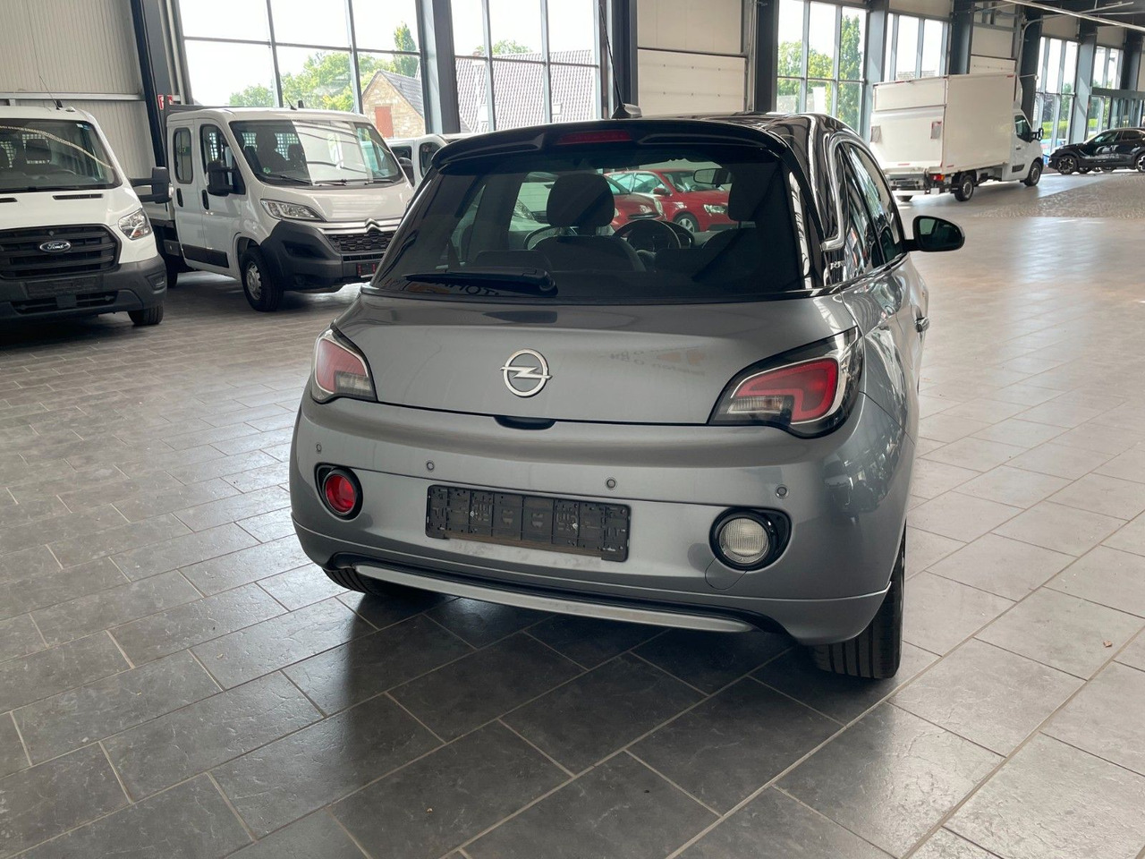Opel Adam Slam Tempomat Sound-System Infinity - Automobil: slika 4 Opel Adam Slam Tempomat Sound-System Infinity - Automobil: slika 4
