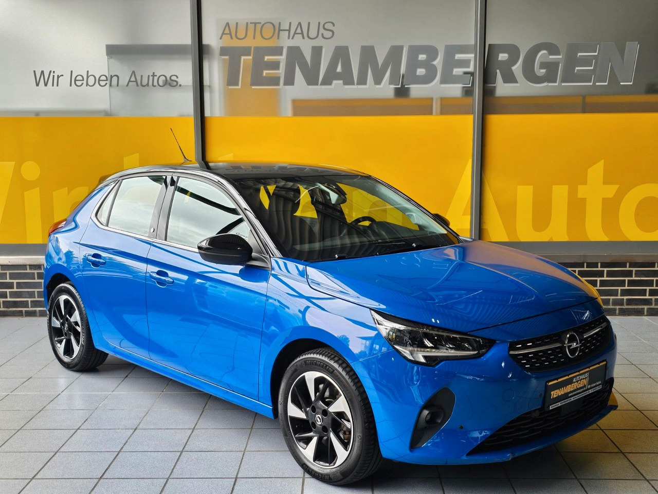 Opel Corsa F Elegance Sommer+Winterreifen +Wärmepumpe - Automobil: slika 1 Opel Corsa F Elegance Sommer+Winterreifen +Wärmepumpe - Automobil: slika 1