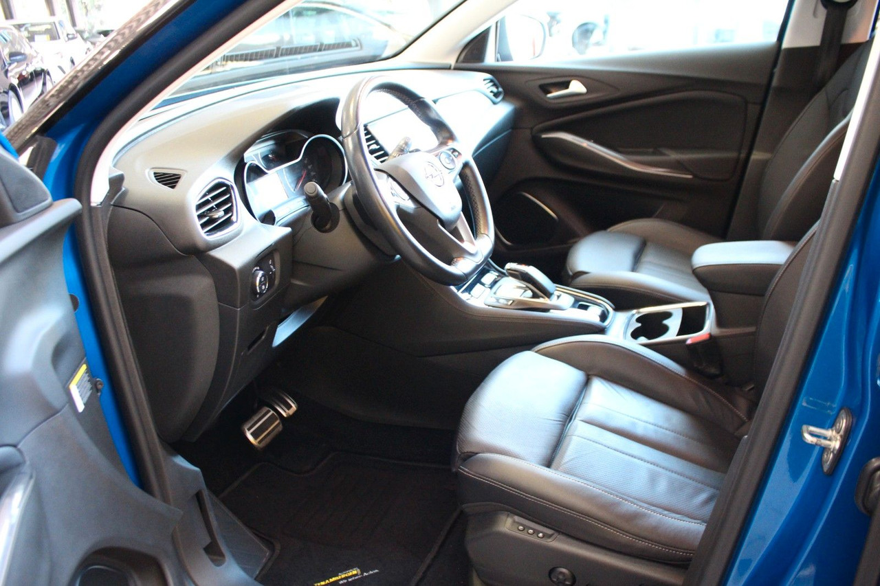 Opel Grandland Plug-in-Hybrid AHK Navi Leder LED Kam. - SUVSUV: slika 5 Opel Grandland Plug-in-Hybrid AHK Navi Leder LED Kam. - SUVSUV: slika 5