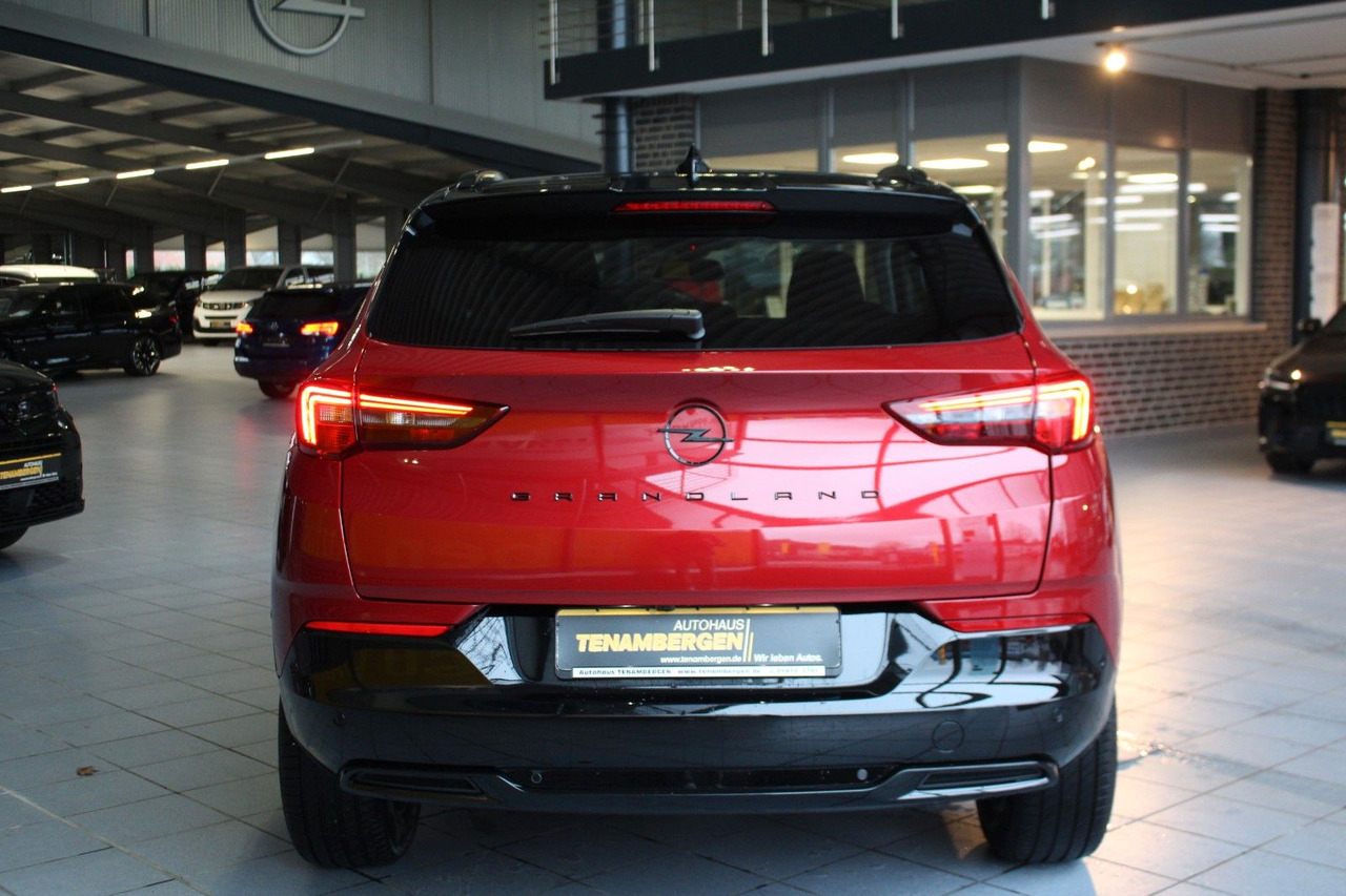 Opel Grandland X GS Line Kamera Navi LED PDC Sitzhzg - SUVSUV: slika 3 Opel Grandland X GS Line Kamera Navi LED PDC Sitzhzg - SUVSUV: slika 3