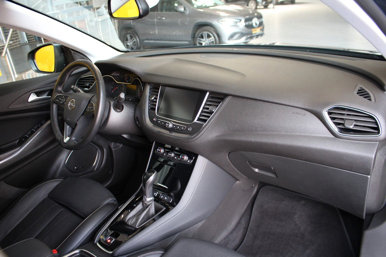 Opel Grandland X Ultimate Leder Navi Sitzlüftung AHK - SUVSUV: slika 5 Opel Grandland X Ultimate Leder Navi Sitzlüftung AHK - SUVSUV: slika 5