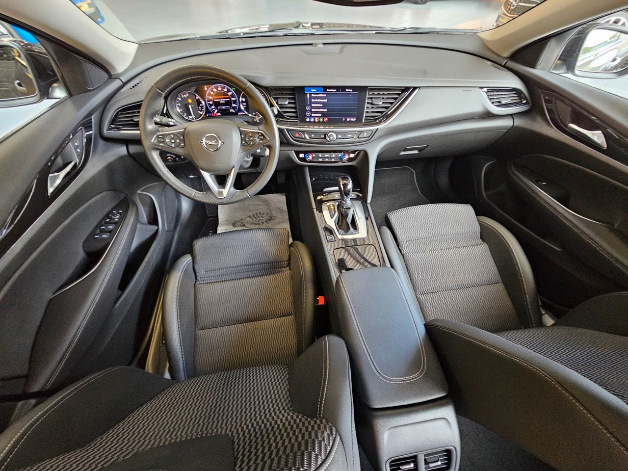 Limuzina Opel Insignia B GS Elegance Memory Matrix SHZ Massage: slika 7