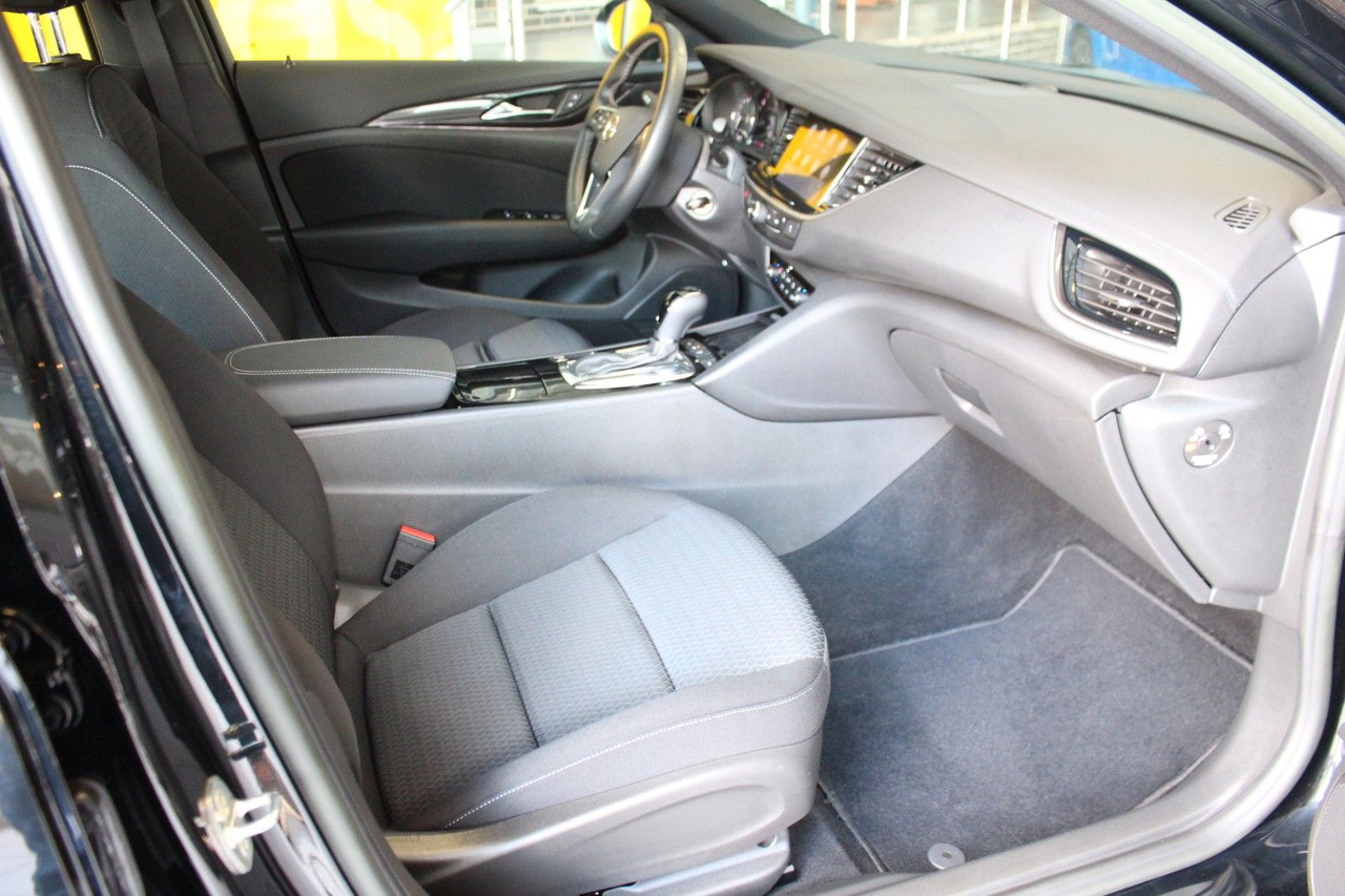 Automobil Opel Insignia B ST AT-9 Elegance IntelliLux-LED AGR: slika 16