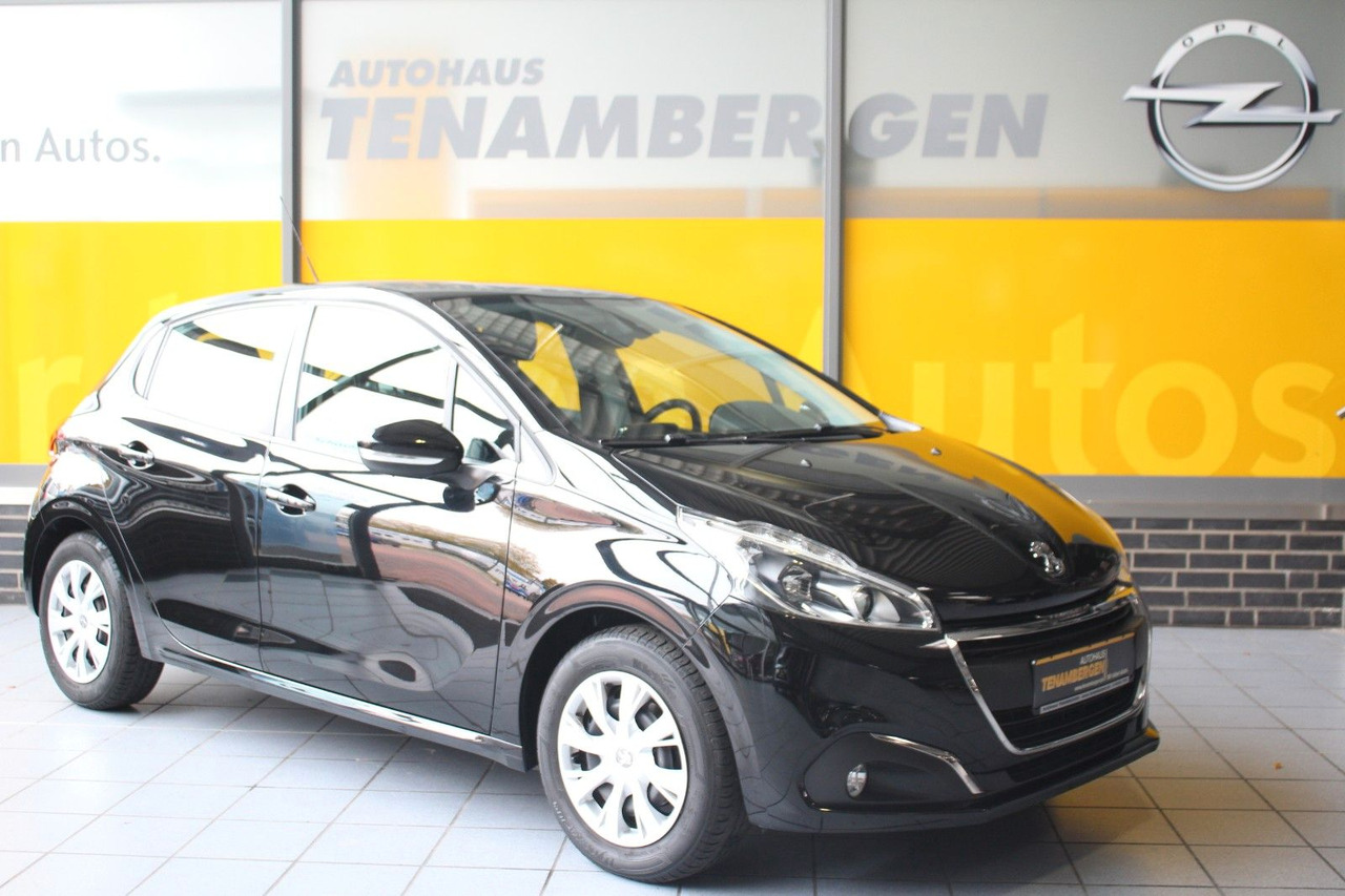 Peugeot 208 Active Klima PDC Sitzheizung Bluetooth - Limuzina: slika 1 Peugeot 208 Active Klima PDC Sitzheizung Bluetooth - Limuzina: slika 1