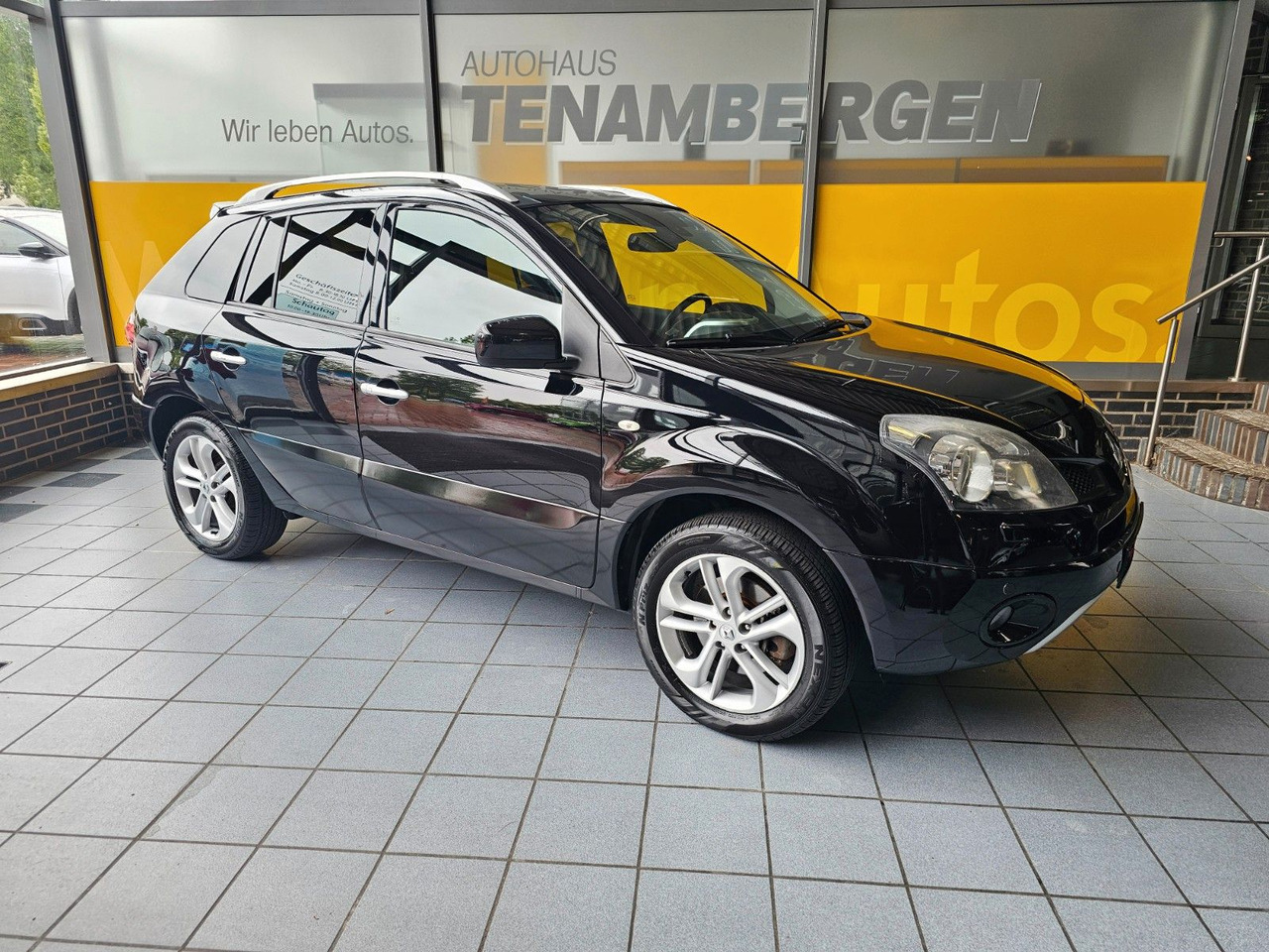 Renault Koleos 2.0 dCi Night&Day 4x4 Leder Navi Bose - SUVSUV: slika 1 Renault Koleos 2.0 dCi Night&Day 4x4 Leder Navi Bose - SUVSUV: slika 1