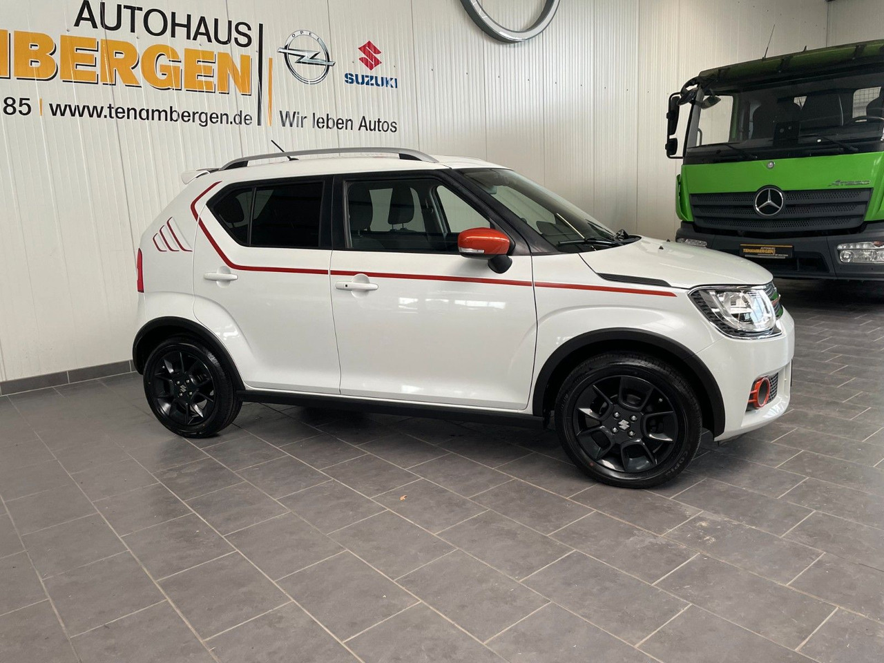 Suzuki Ignis 1,2 Intro Edtion+ - Automobil: slika 2 Suzuki Ignis 1,2 Intro Edtion+ - Automobil: slika 2