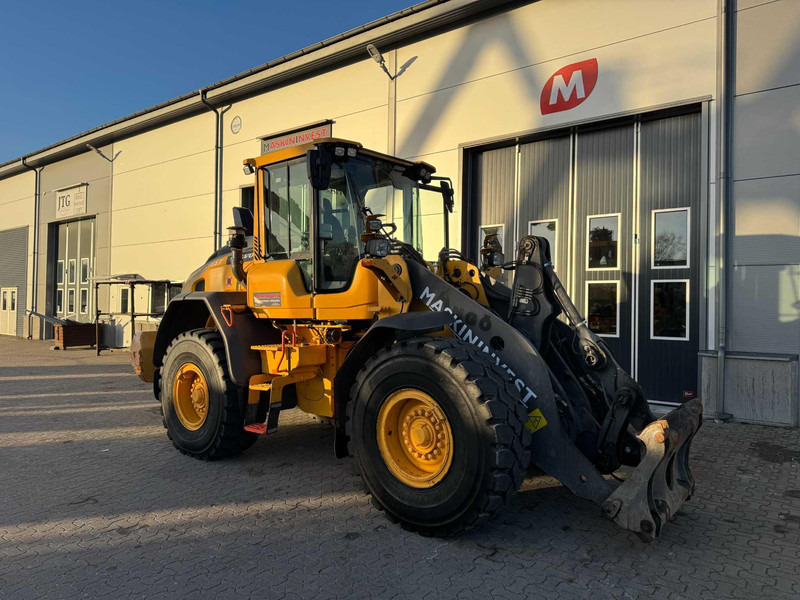Volvo L90H Volvo L90H - Utovarivač točkaš: slika 5 Volvo L90H Volvo L90H - Utovarivač točkaš: slika 5