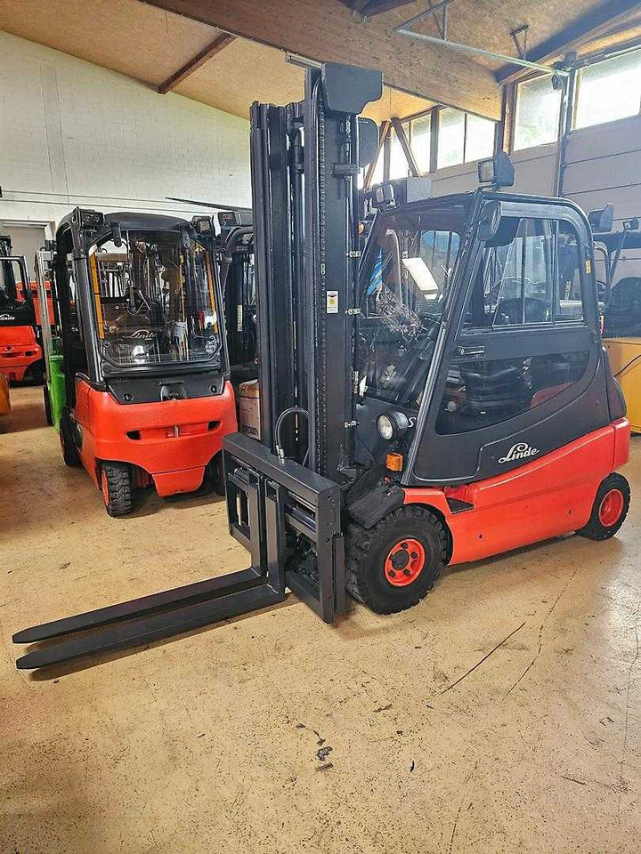 Linde E25S-03 - Električni viljuškar: slika 3 Linde E25S-03 - Električni viljuškar: slika 3