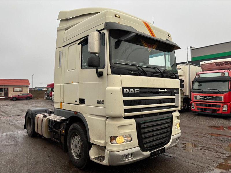 DAF XF 105 410 - Tegljač: slika 1 DAF XF 105 410 - Tegljač: slika 1
