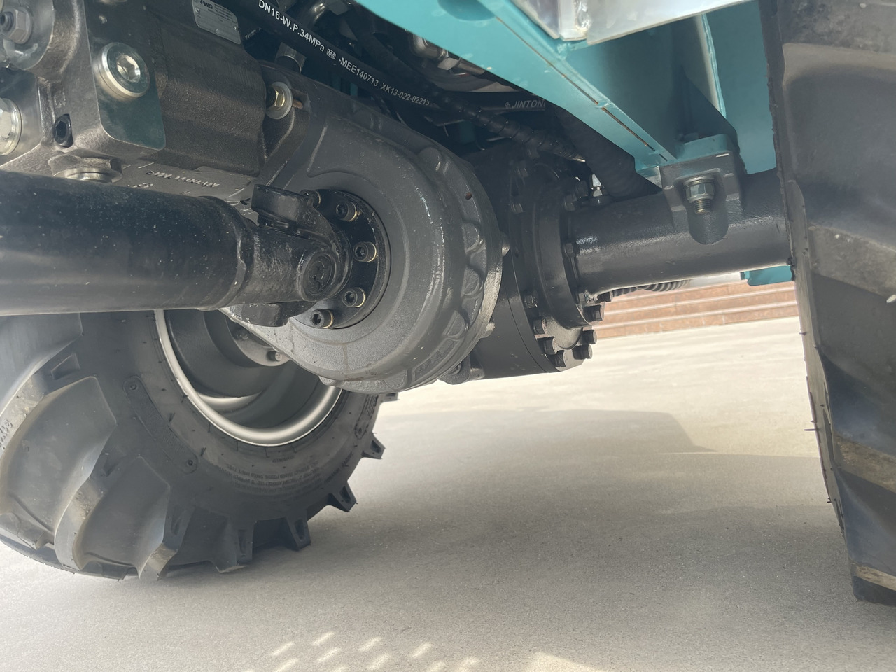 MEGALOAD Free Shipping Wheel Loader JCB 1 ton CE/EURO5 Kubota Engine Articulated AK1100 - Utovarivač točkaš: slika 5 MEGALOAD Free Shipping Wheel Loader JCB 1 ton CE/EURO5 Kubota Engine Articulated AK1100 - Utovarivač točkaš: slika 5