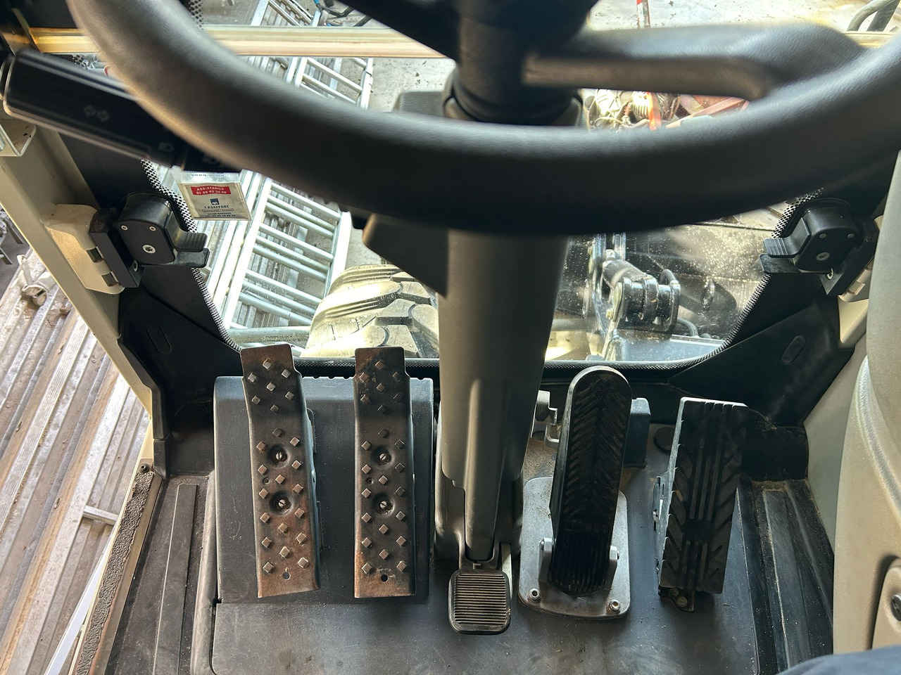 Bager točkaš SCHAEFF TW95: slika 6 Bager točkaš SCHAEFF TW95: slika 6