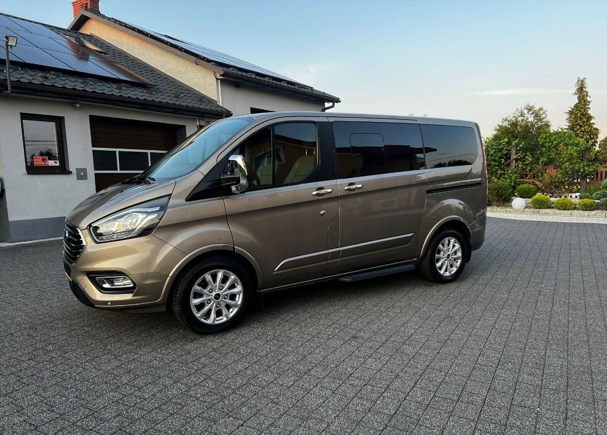 Ford Tourneo Custom Ford Turneo Tytanium X Sprowadzony Zarejstrowany - Minibus, Putnički kombi: slika 2 Ford Tourneo Custom Ford Turneo Tytanium X Sprowadzony Zarejstrowany - Minibus, Putnički kombi: slika 2