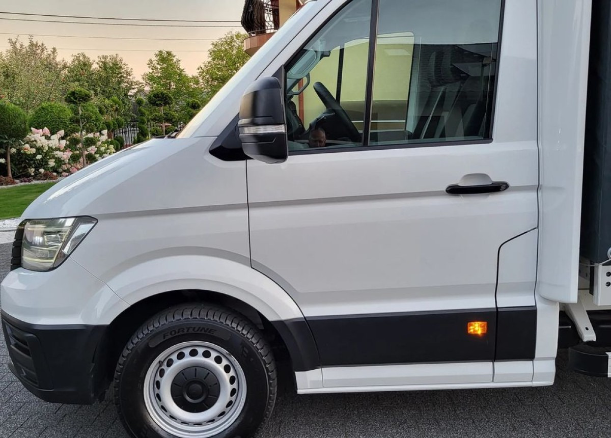 Volkswagen Crafter - Dostavno vozilo sa ceradom: slika 3 Volkswagen Crafter - Dostavno vozilo sa ceradom: slika 3