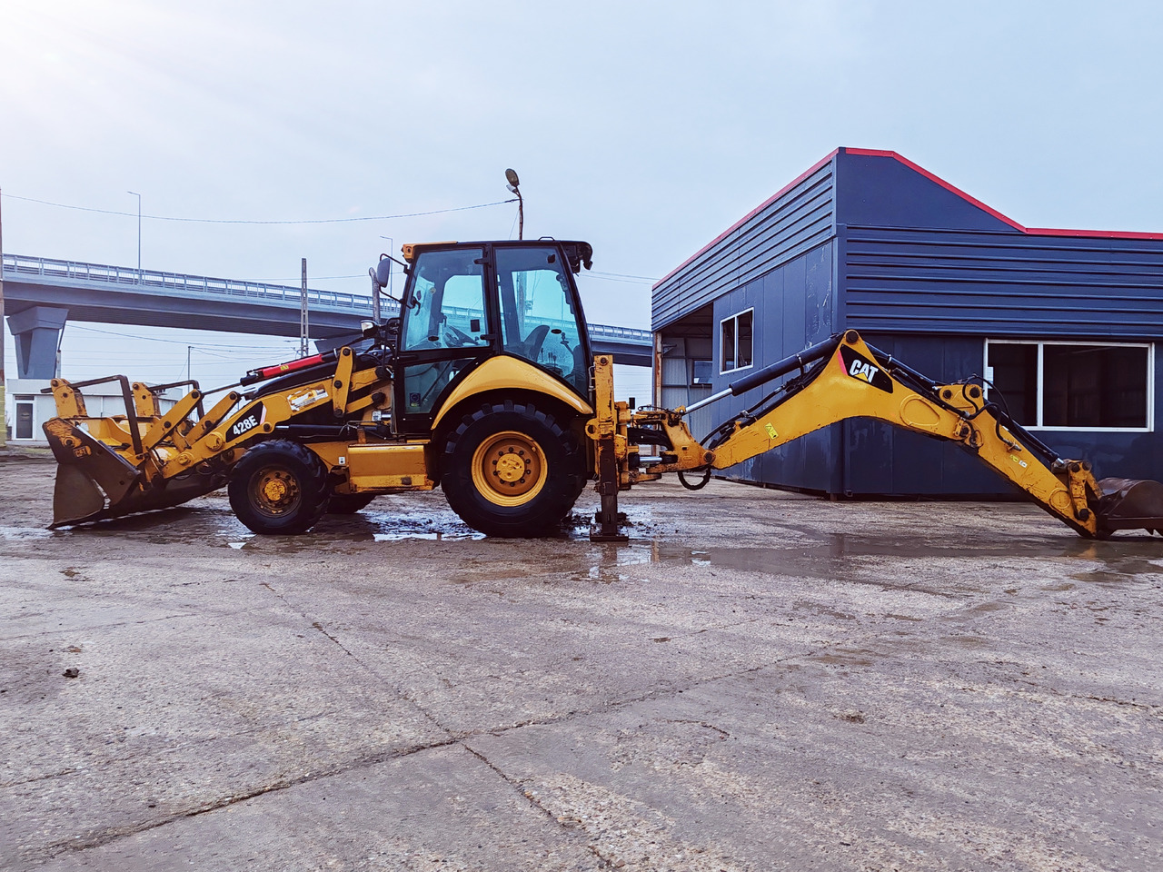 Bager utovarivač CATERPILLAR 428E: slika 6