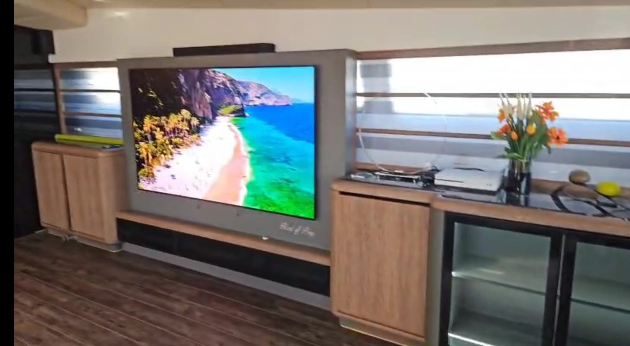 Mangusta 107 Sport 107 Sport (Overmarine) - Druga mašina: slika 4 Mangusta 107 Sport 107 Sport (Overmarine) - Druga mašina: slika 4