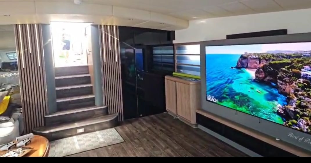 Mangusta 107 Sport 107 Sport (Overmarine) - Druga mašina: slika 5 Mangusta 107 Sport 107 Sport (Overmarine) - Druga mašina: slika 5