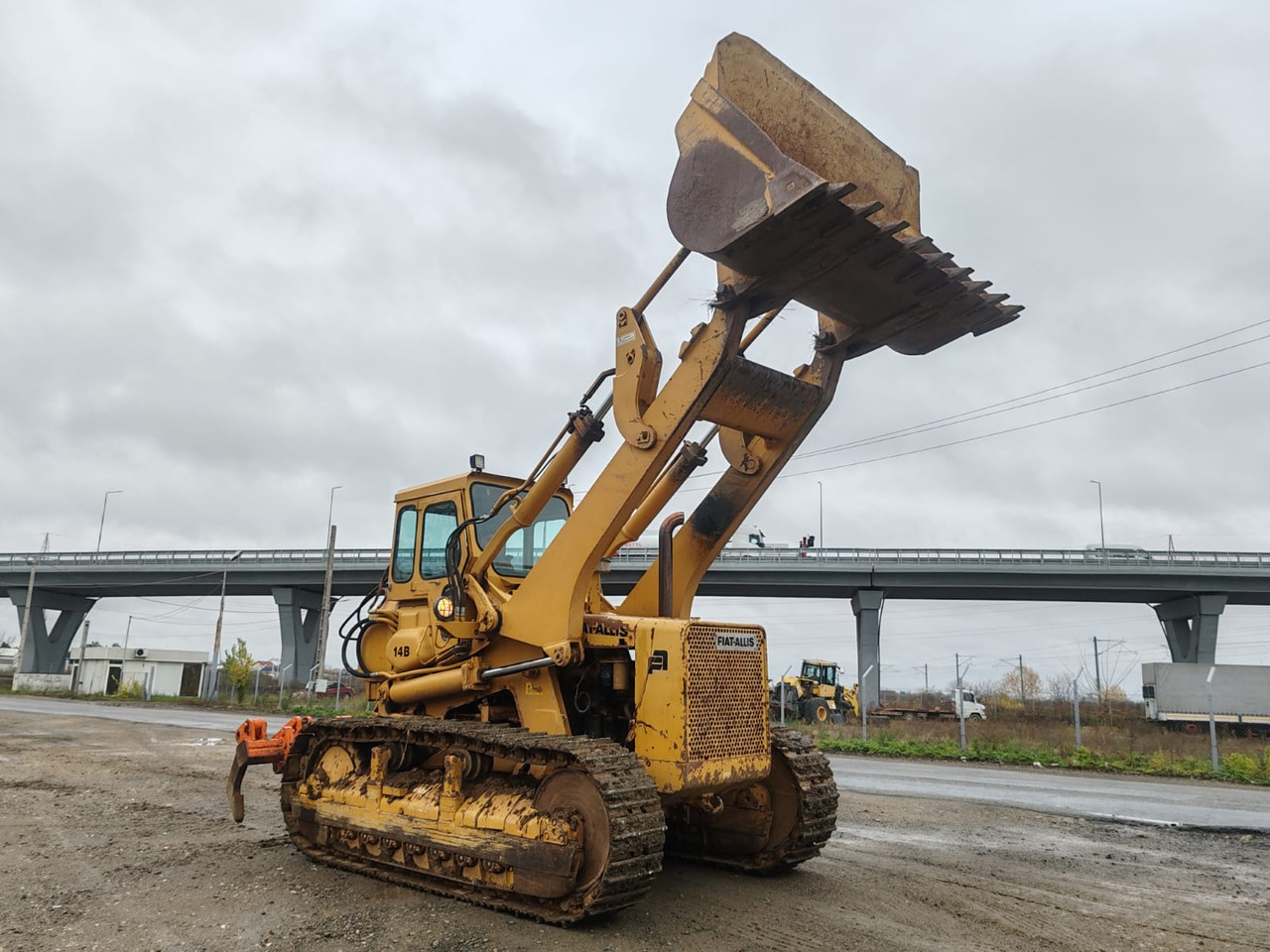 Fiat Allis FL14B - Utovarivač guseničar: slika 4 Fiat Allis FL14B - Utovarivač guseničar: slika 4