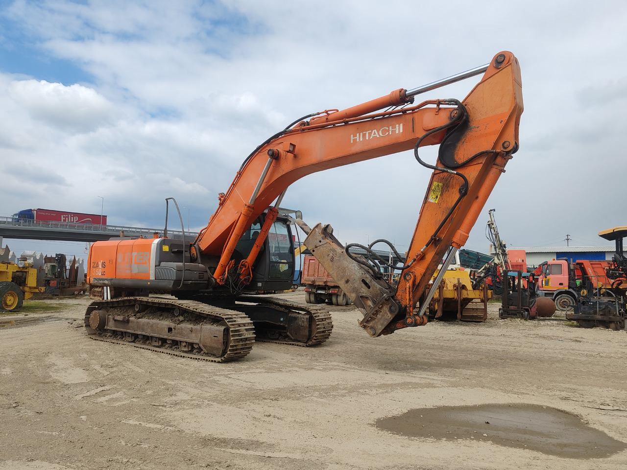Hitachi ZX350LC-3 - Bager guseničar: slika 1 Hitachi ZX350LC-3 - Bager guseničar: slika 1