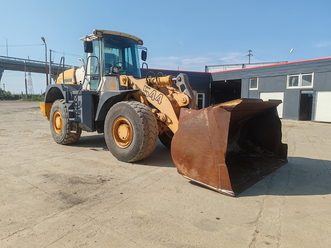 Liebherr 544 Incarcator Frontal Vola - Utovarivač točkaš: slika 1 Liebherr 544 Incarcator Frontal Vola - Utovarivač točkaš: slika 1
