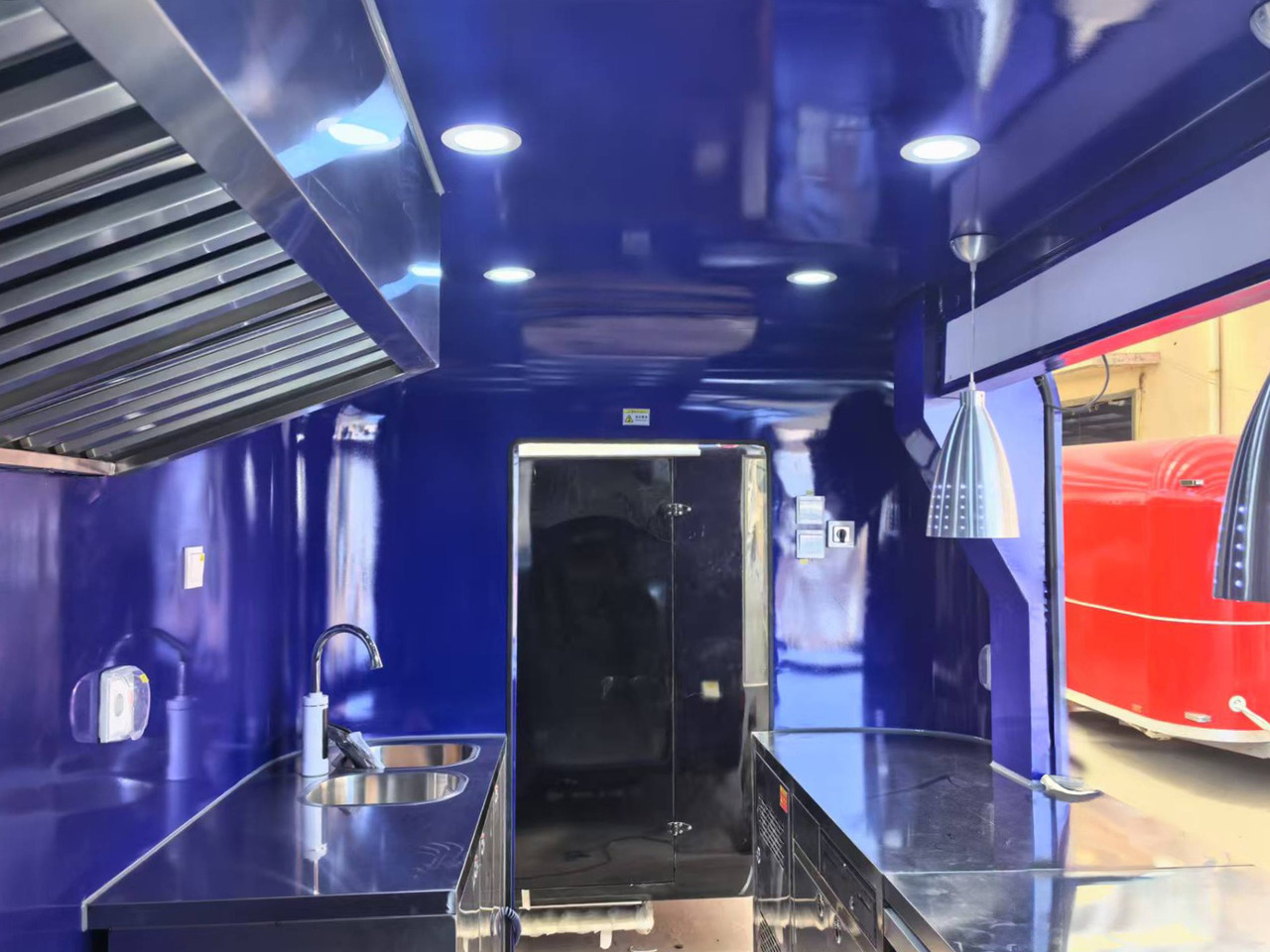 Deli Star Trailer Deli Street Food - Prikolica za hrane: slika 3 Deli Star Trailer Deli Street Food - Prikolica za hrane: slika 3