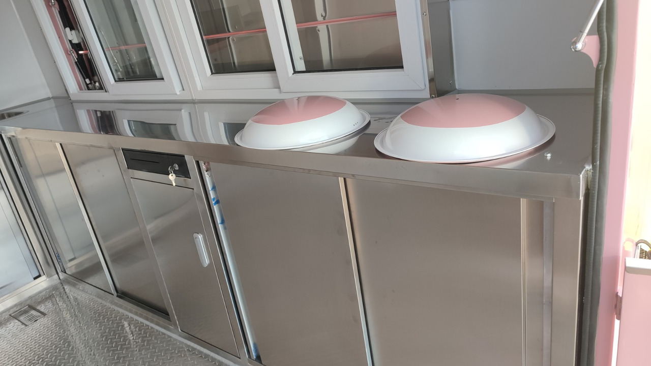 Deli Star Trailer Retro Frenchie HR 5020 Electric - EU standards - Prikolica za hrane: slika 4 Deli Star Trailer Retro Frenchie HR 5020 Electric - EU standards - Prikolica za hrane: slika 4