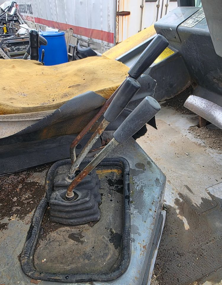 Terenski viljuškar Manitou M26.4 Terenowy 4x4 5,5m: slika 7