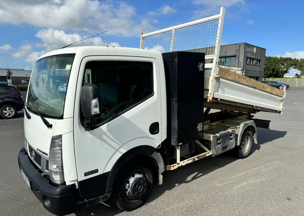 Nissan NT400 - Istovarivač: slika 1 Nissan NT400 - Istovarivač: slika 1