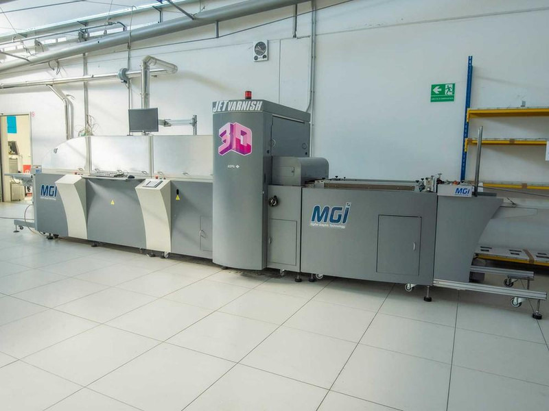 MGI JETvarnish 3D - Građevinska mašina: slika 3 MGI JETvarnish 3D - Građevinska mašina: slika 3