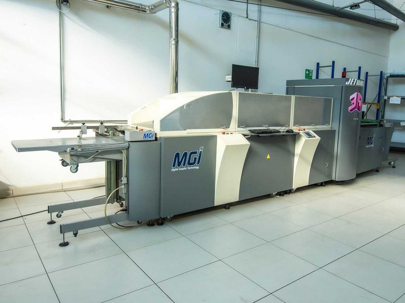 MGI JETvarnish 3D - Građevinska mašina: slika 1 MGI JETvarnish 3D - Građevinska mašina: slika 1