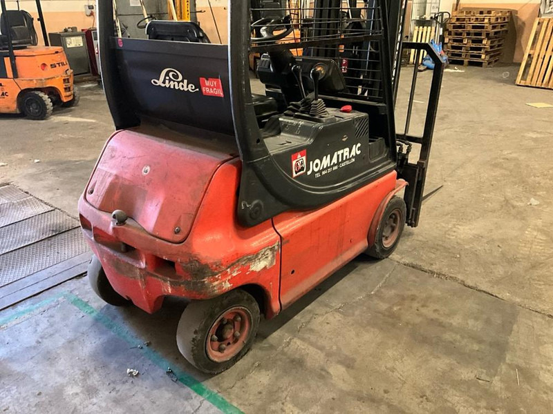 Linde E16P - Viljuškar: slika 3 Linde E16P - Viljuškar: slika 3
