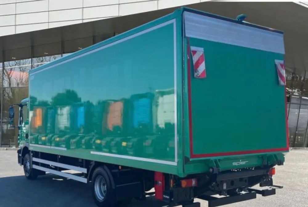 MAN TGM 15.250 - Kamion sa zatvorenim sandukom: slika 3 MAN TGM 15.250 - Kamion sa zatvorenim sandukom: slika 3