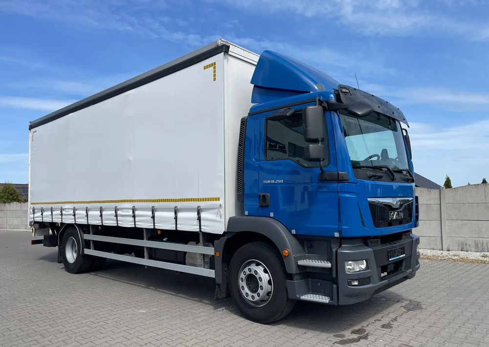 MAN TGM 18.250 Ładownośc 9,8 tony! - Kamion sa tovarnim sandukom: slika 5 MAN TGM 18.250 Ładownośc 9,8 tony! - Kamion sa tovarnim sandukom: slika 5