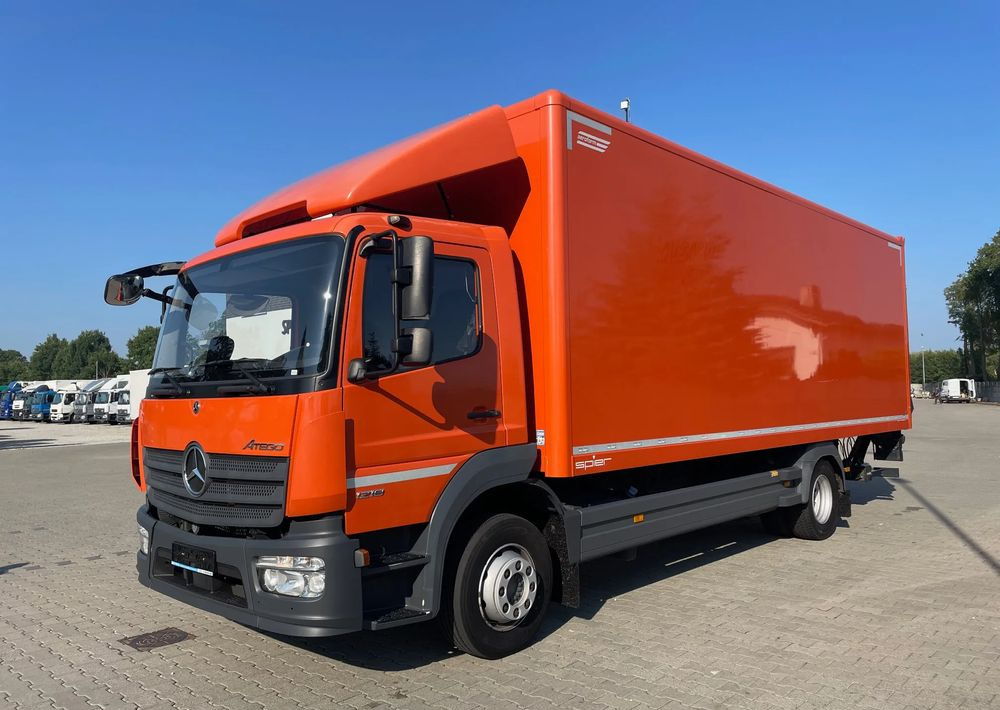 Mercedes-Benz ATEGO 1218 - Kamion sa zatvorenim sandukom: slika 4 Mercedes-Benz ATEGO 1218 - Kamion sa zatvorenim sandukom: slika 4