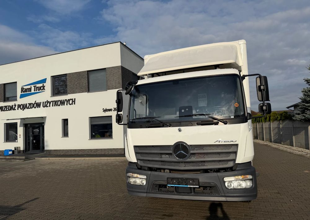 Kamion sa zatvorenim sandukom Mercedes-Benz ATEGO 1318 IZOTERMA 20 PALET!: slika 8 Kamion sa zatvorenim sandukom Mercedes-Benz ATEGO 1318 IZOTERMA 20 PALET!: slika 8