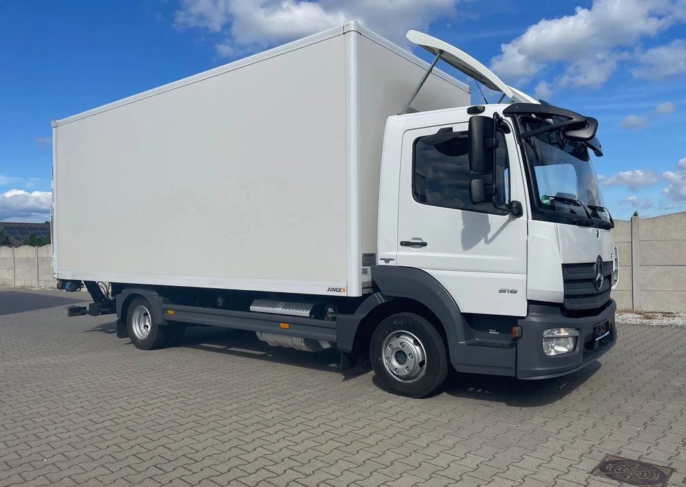 Mercedes-Benz ATEGO 816 ,ładowność 3,1 tony! - Kamion sa zatvorenim sandukom: slika 4 Mercedes-Benz ATEGO 816 ,ładowność 3,1 tony! - Kamion sa zatvorenim sandukom: slika 4
