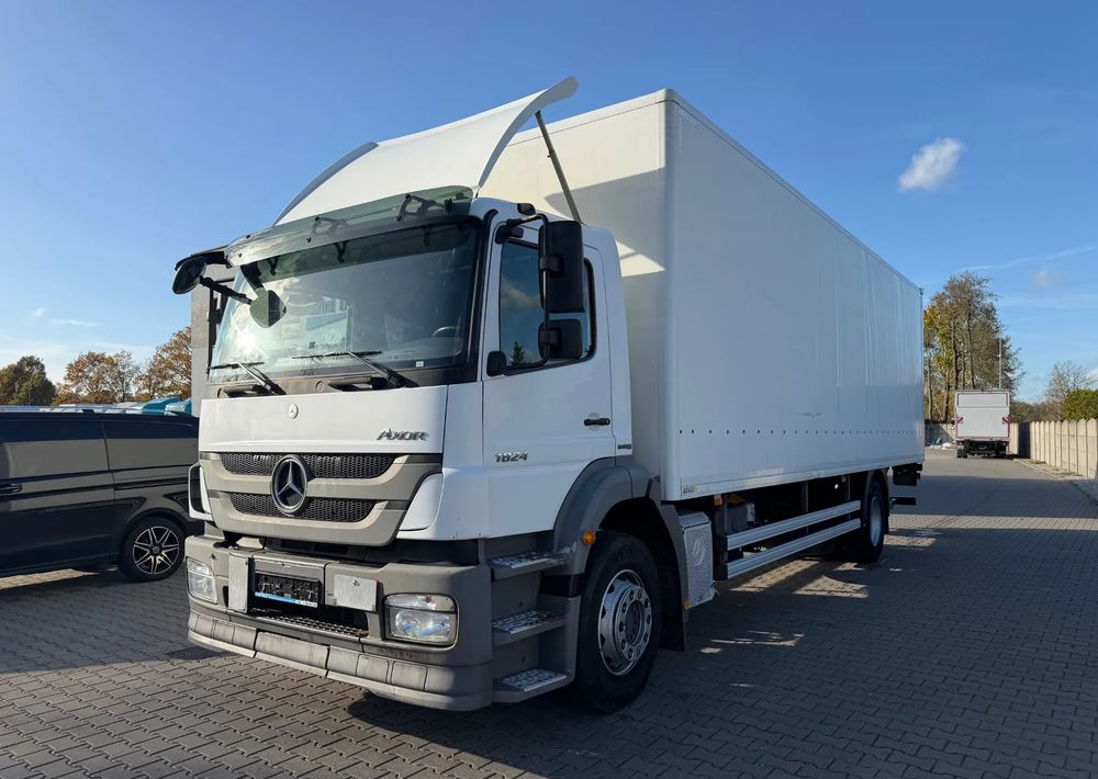 Mercedes-Benz AXOR 1824, EURO 5,KLIMA, KONTENER 8,5 m! - Kamion sa zatvorenim sandukom: slika 1 Mercedes-Benz AXOR 1824, EURO 5,KLIMA, KONTENER 8,5 m! - Kamion sa zatvorenim sandukom: slika 1