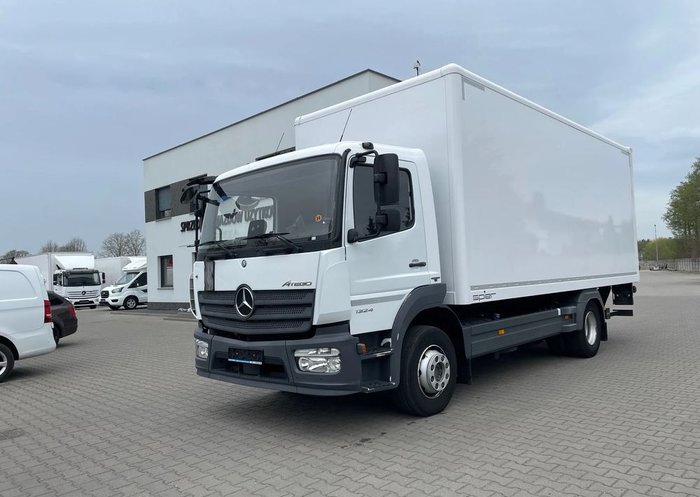 Mercedes-Benz ATEGO 1324/ Ładownośc 7,5 tony/ kontener 6,2m! - Tegljač: slika 2 Mercedes-Benz ATEGO 1324/ Ładownośc 7,5 tony/ kontener 6,2m! - Tegljač: slika 2