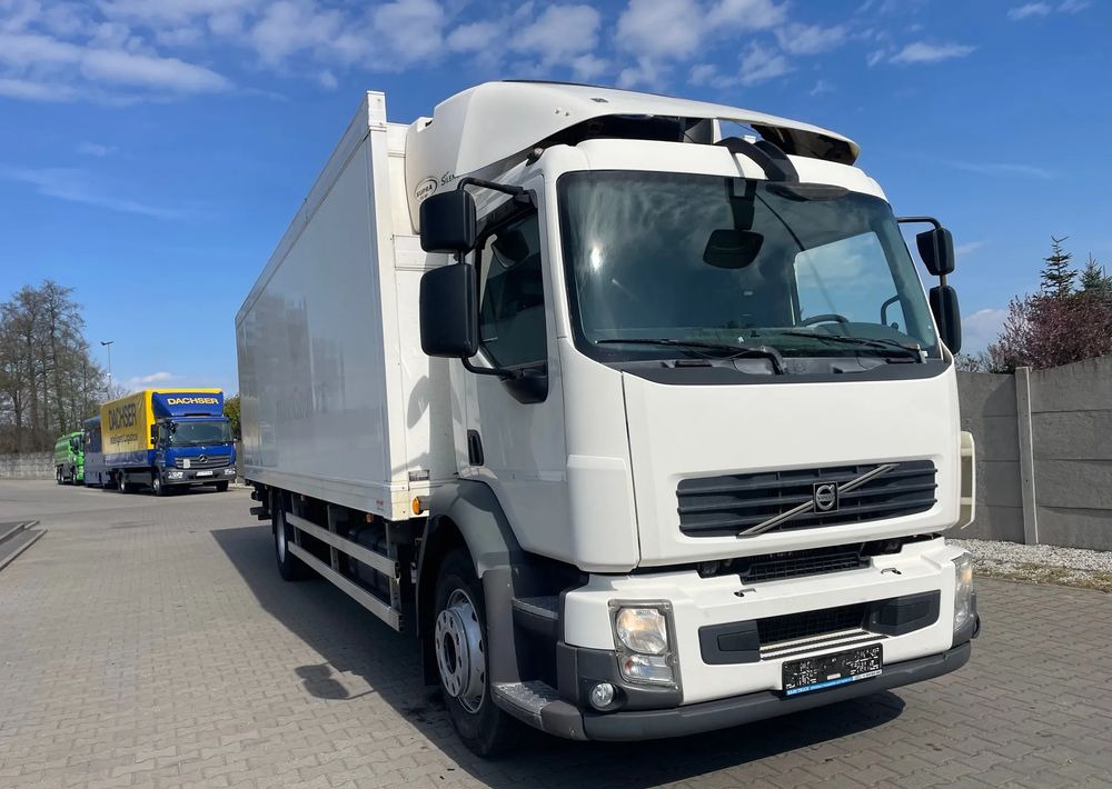 Volvo FL 18.260 CHŁODNIA, EURO 5! - Hladnjača: slika 3 Volvo FL 18.260 CHŁODNIA, EURO 5! - Hladnjača: slika 3
