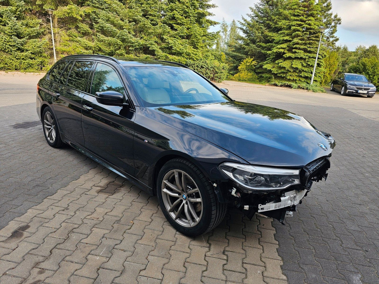 BMW 520 d M Packet Luftsitze Harman-K TOP Ausstatt. - Automobil: slika 1 BMW 520 d M Packet Luftsitze Harman-K TOP Ausstatt. - Automobil: slika 1