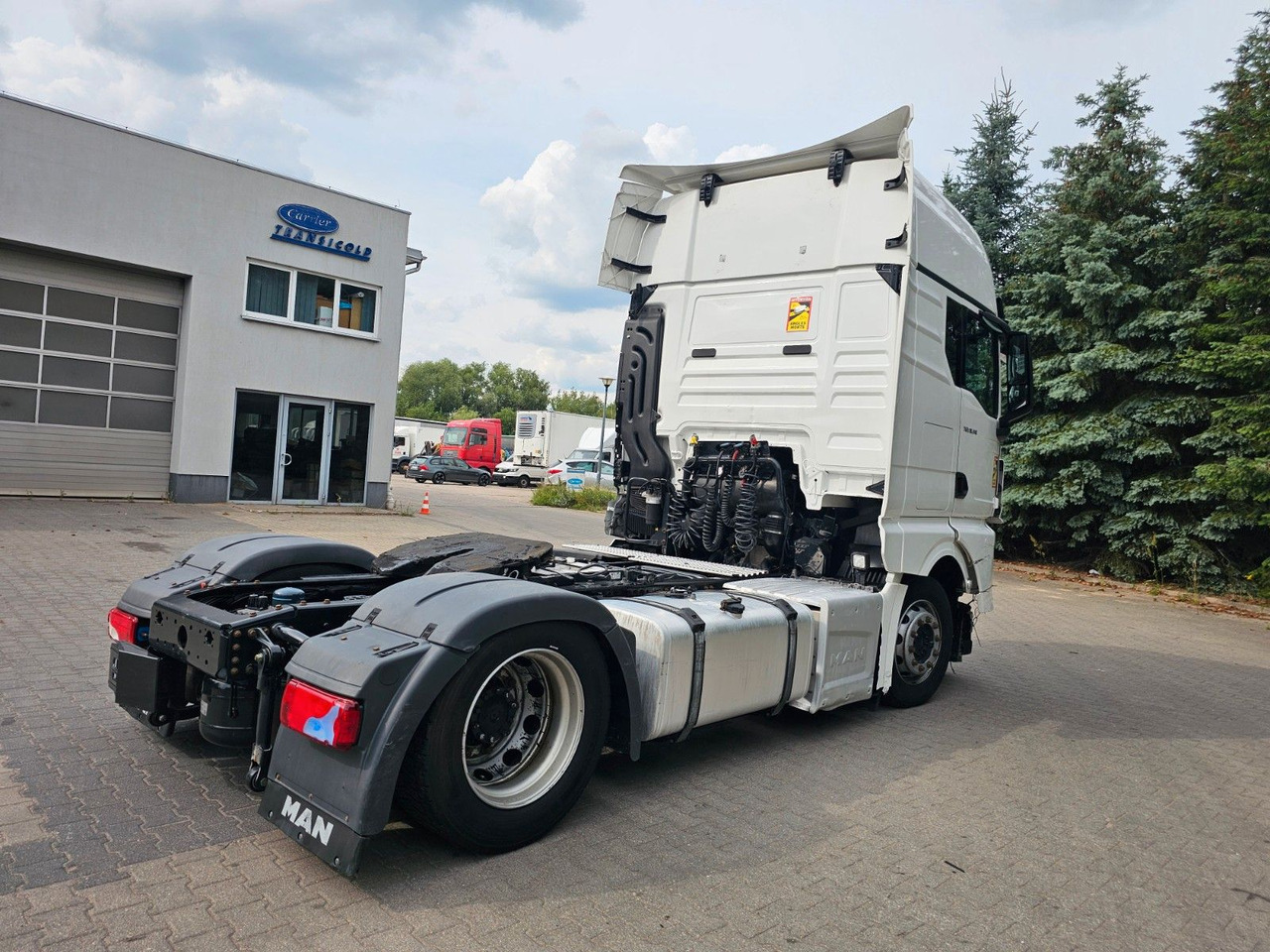 MAN TGX 18.510 XXL INTARDER - Motor , Rahmen 100% OK - Tegljač: slika 4 MAN TGX 18.510 XXL INTARDER - Motor , Rahmen 100% OK - Tegljač: slika 4