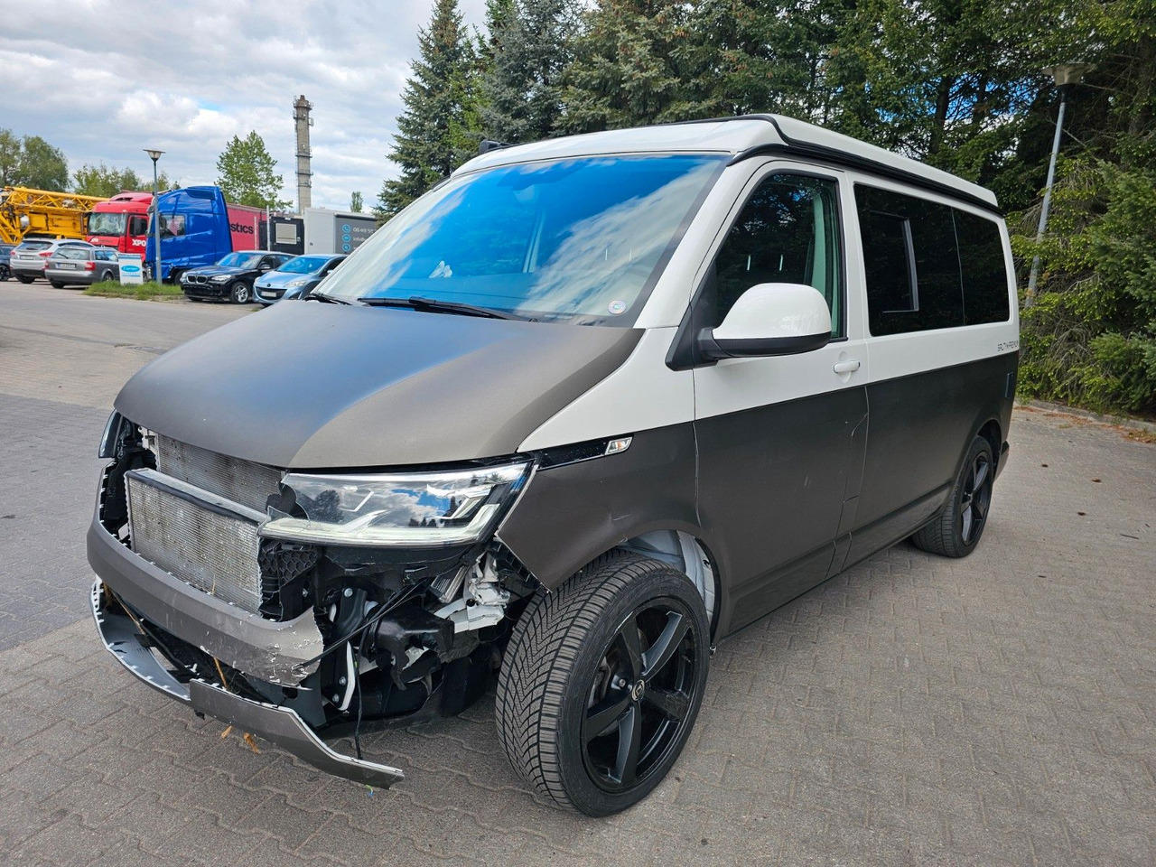 Volkswagen SALTY BLUE PREMIUM BULLI CALIFORNIA Fahrbereit! - Kamp kombi: slika 2 Volkswagen SALTY BLUE PREMIUM BULLI CALIFORNIA Fahrbereit! - Kamp kombi: slika 2
