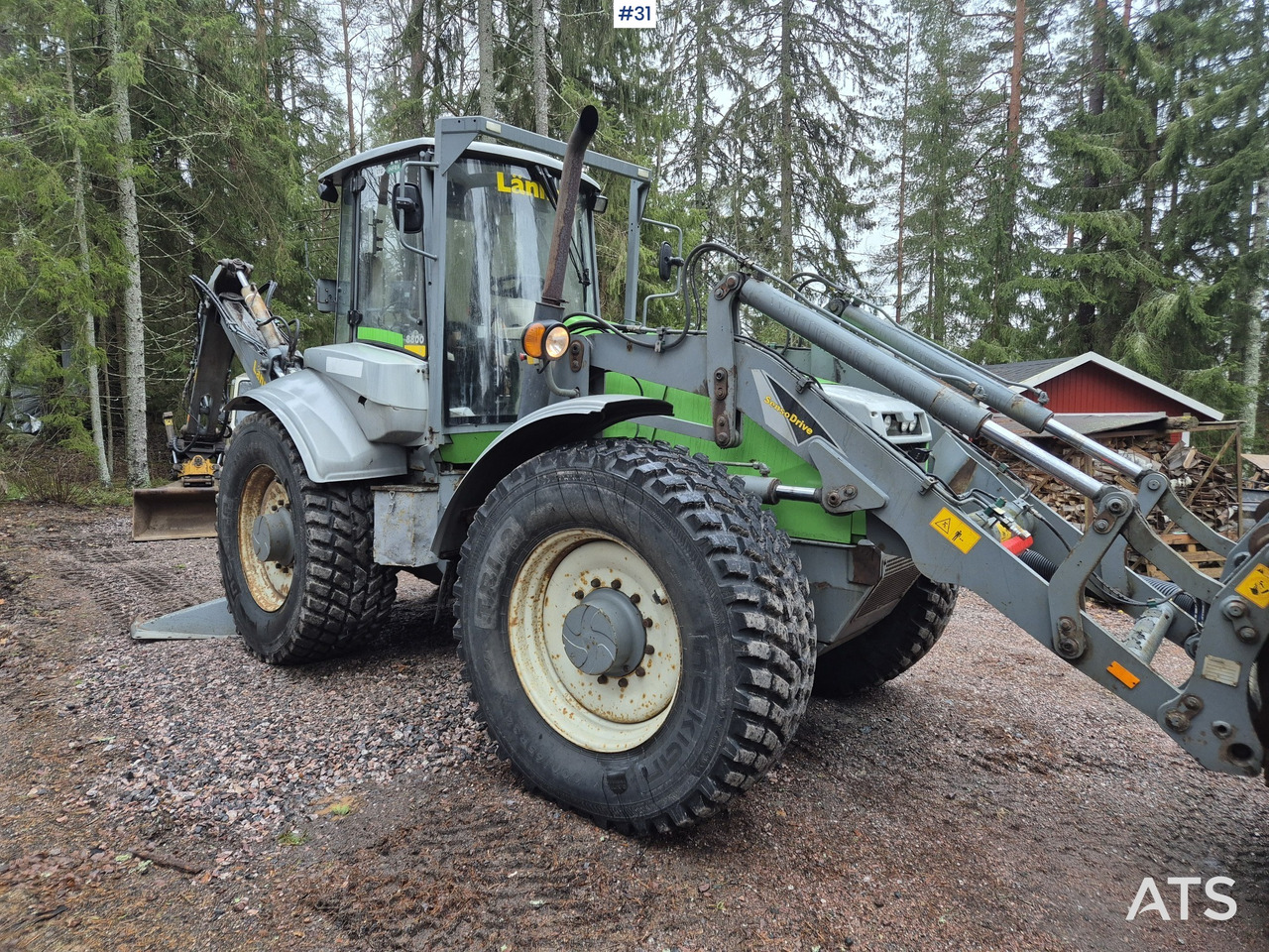 Lännen 8800E Kaivurikuormaaja - Bager utovarivač: slika 2 Lännen 8800E Kaivurikuormaaja - Bager utovarivač: slika 2
