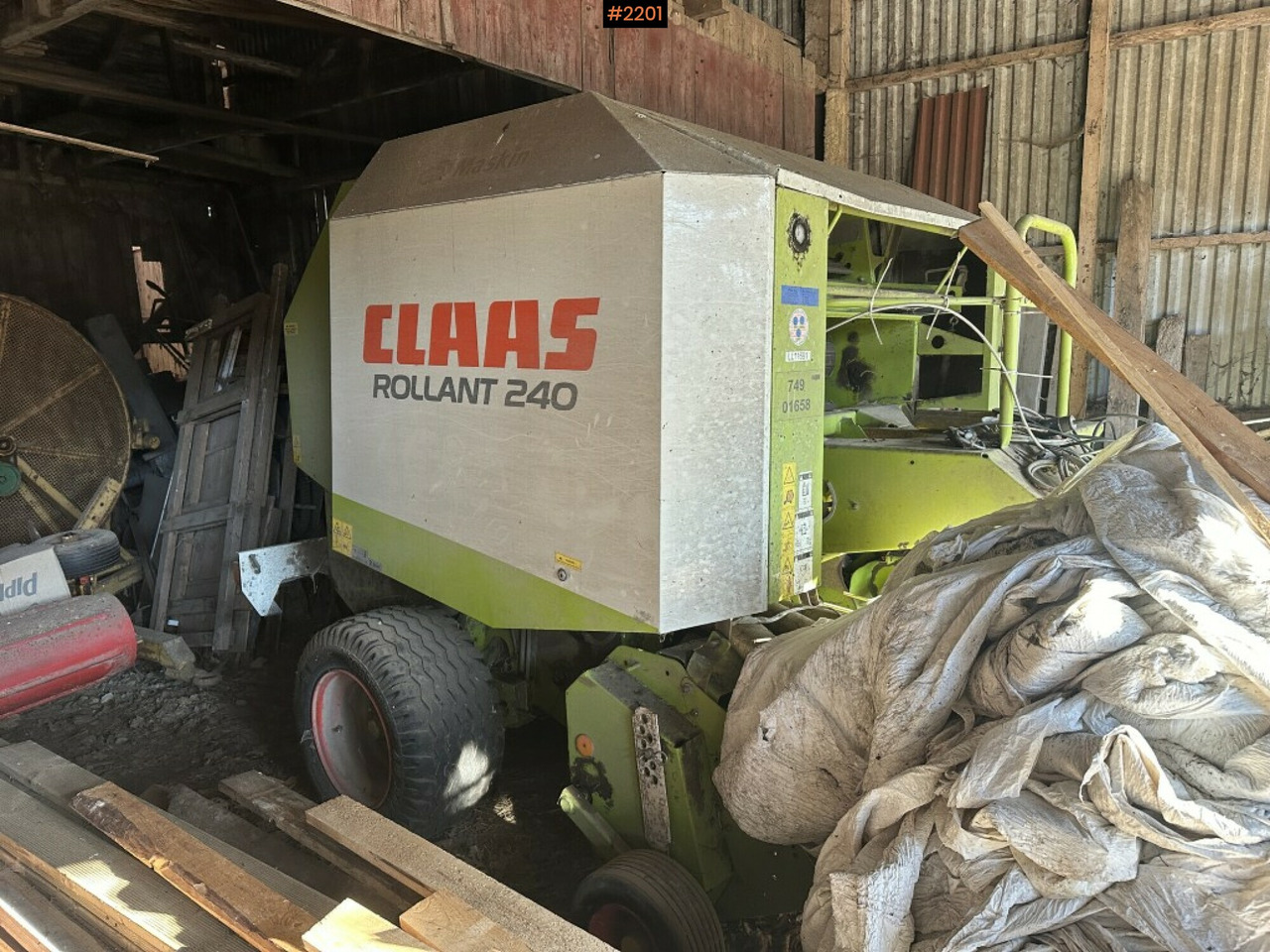 Baler Claas Rollant 240 - Oprema za prevrtanje i razlaganje: slika 1 Baler Claas Rollant 240 - Oprema za prevrtanje i razlaganje: slika 1