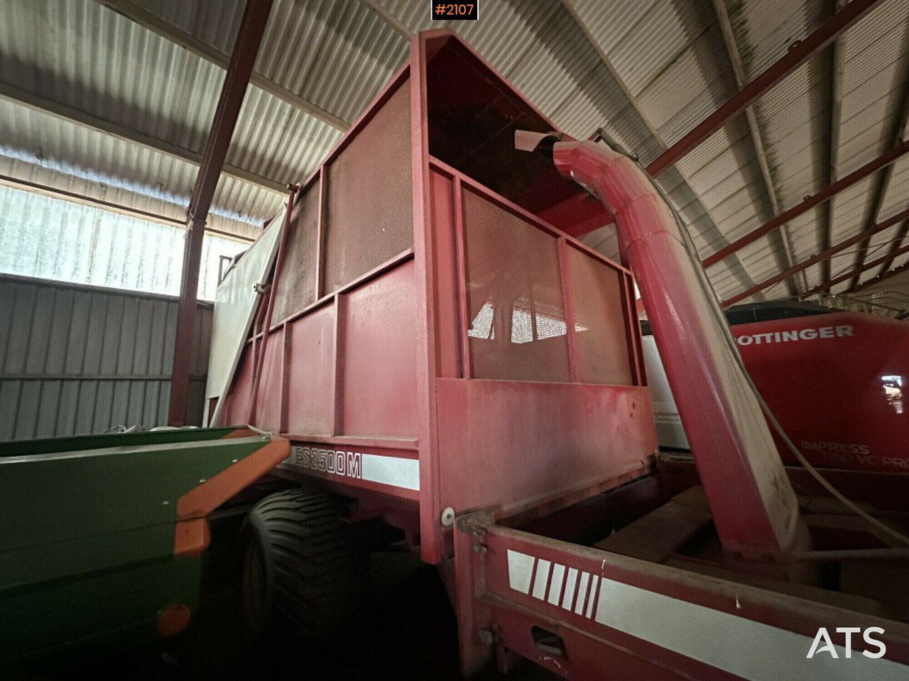 Forage Wagon JF ES2500 M - Oprema za prevrtanje i razlaganje: slika 1 Forage Wagon JF ES2500 M - Oprema za prevrtanje i razlaganje: slika 1
