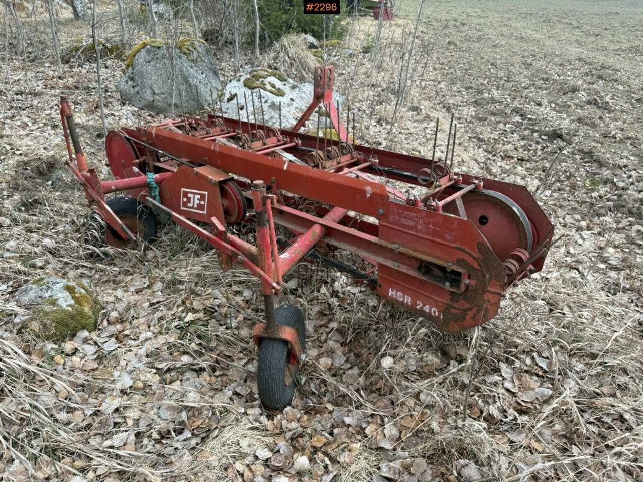 Hay Rake JF HSR 240 - Oprema za prevrtanje i razlaganje: slika 1 Hay Rake JF HSR 240 - Oprema za prevrtanje i razlaganje: slika 1