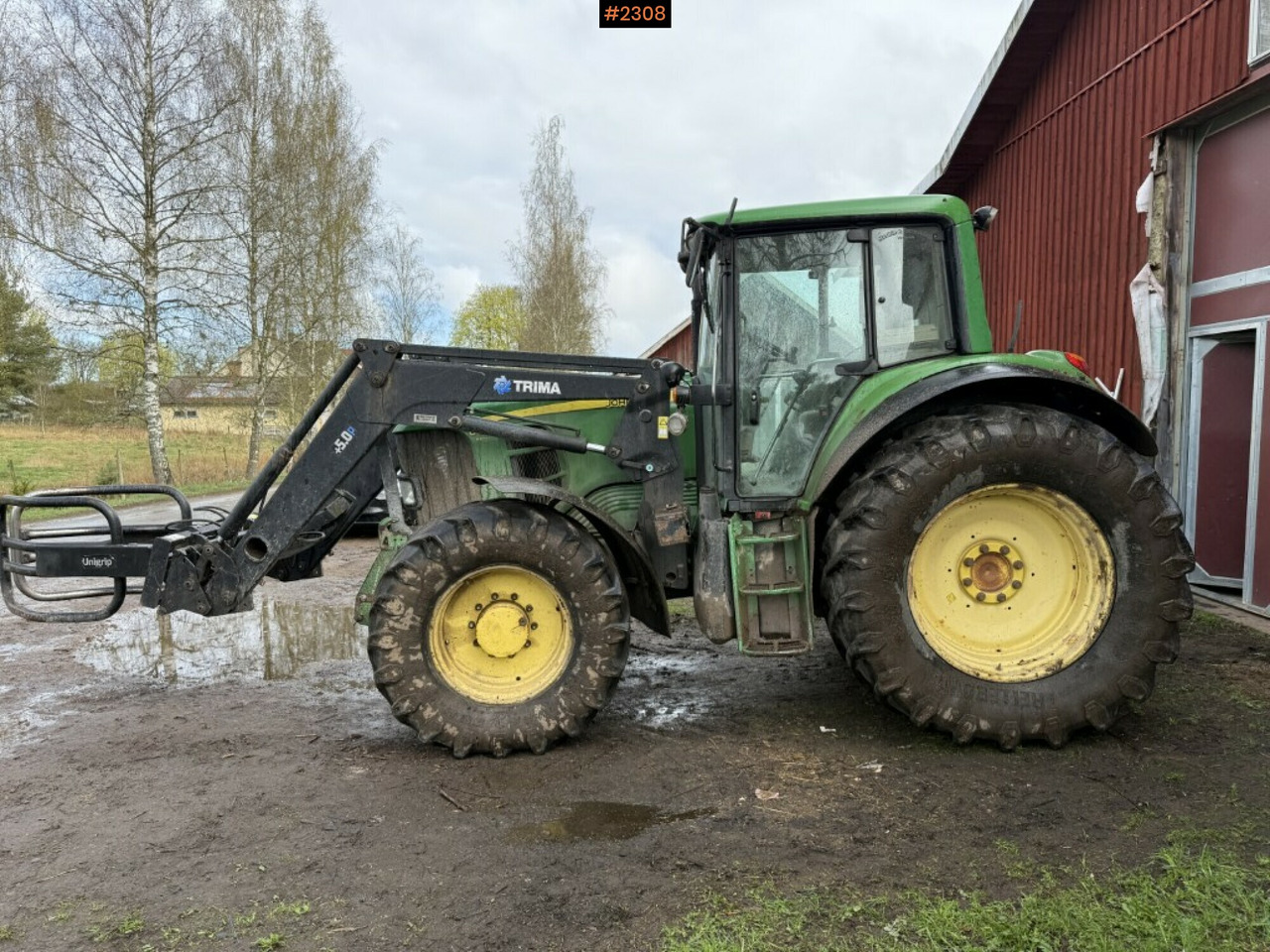 Tractor John Deere 6930 Premium with front loader (see video) - Traktor: slika 4 Tractor John Deere 6930 Premium with front loader (see video) - Traktor: slika 4