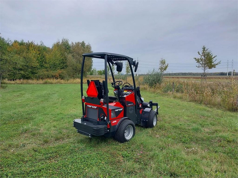 NORCAR a6226 automotive - Kompaktni utovarivač guseničar: slika 3 NORCAR a6226 automotive - Kompaktni utovarivač guseničar: slika 3