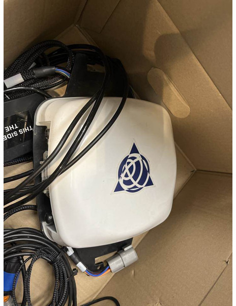 Trimble GFX 1060 GPS SET ACTIEPRIJS - Sistem za navigaciju za Poljoprivredna mašina: slika 2 Trimble GFX 1060 GPS SET ACTIEPRIJS - Sistem za navigaciju za Poljoprivredna mašina: slika 2