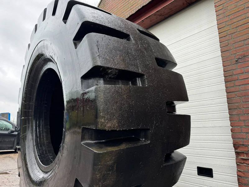 Diversen Liftguard L-5 45/65-45 HEAVY DUTY TIRE - Guma: slika 4 Diversen Liftguard L-5 45/65-45 HEAVY DUTY TIRE - Guma: slika 4